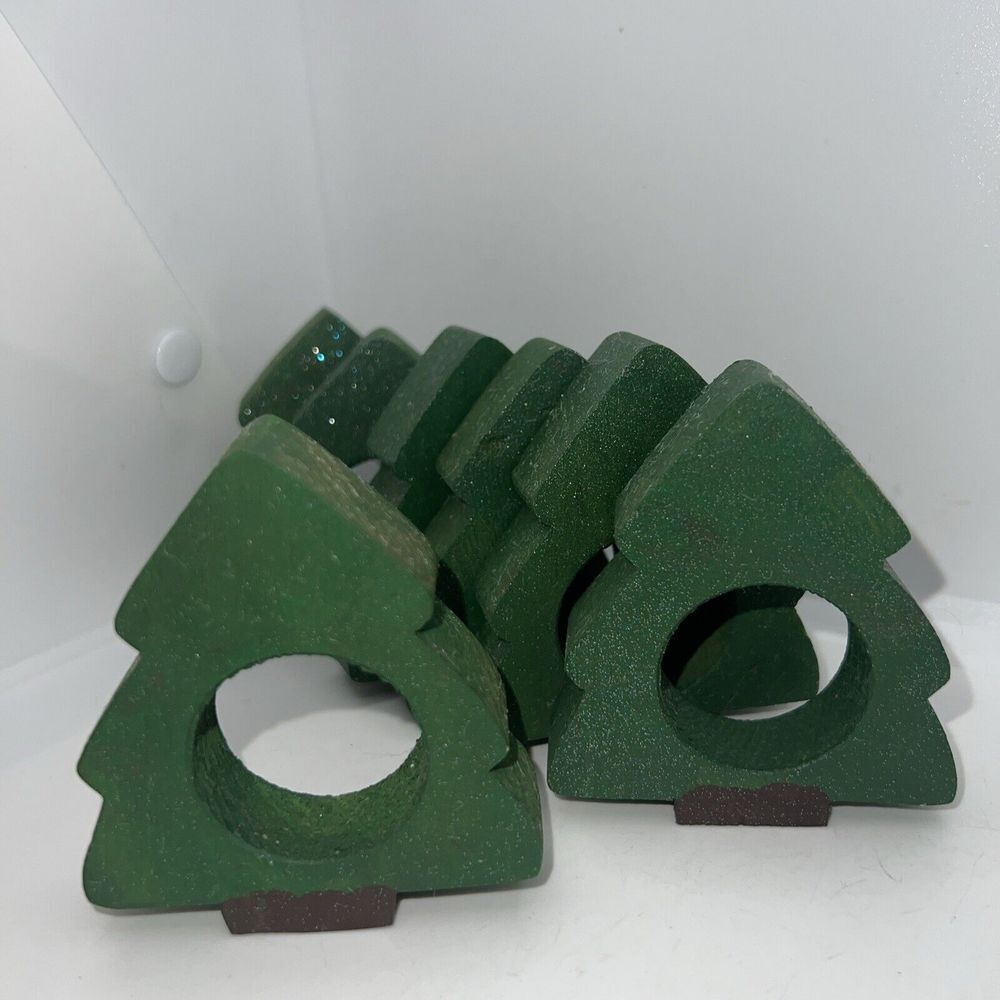 Hand Painted Wooden Christmas Tree Holiday Napkin Rings Set/7‎